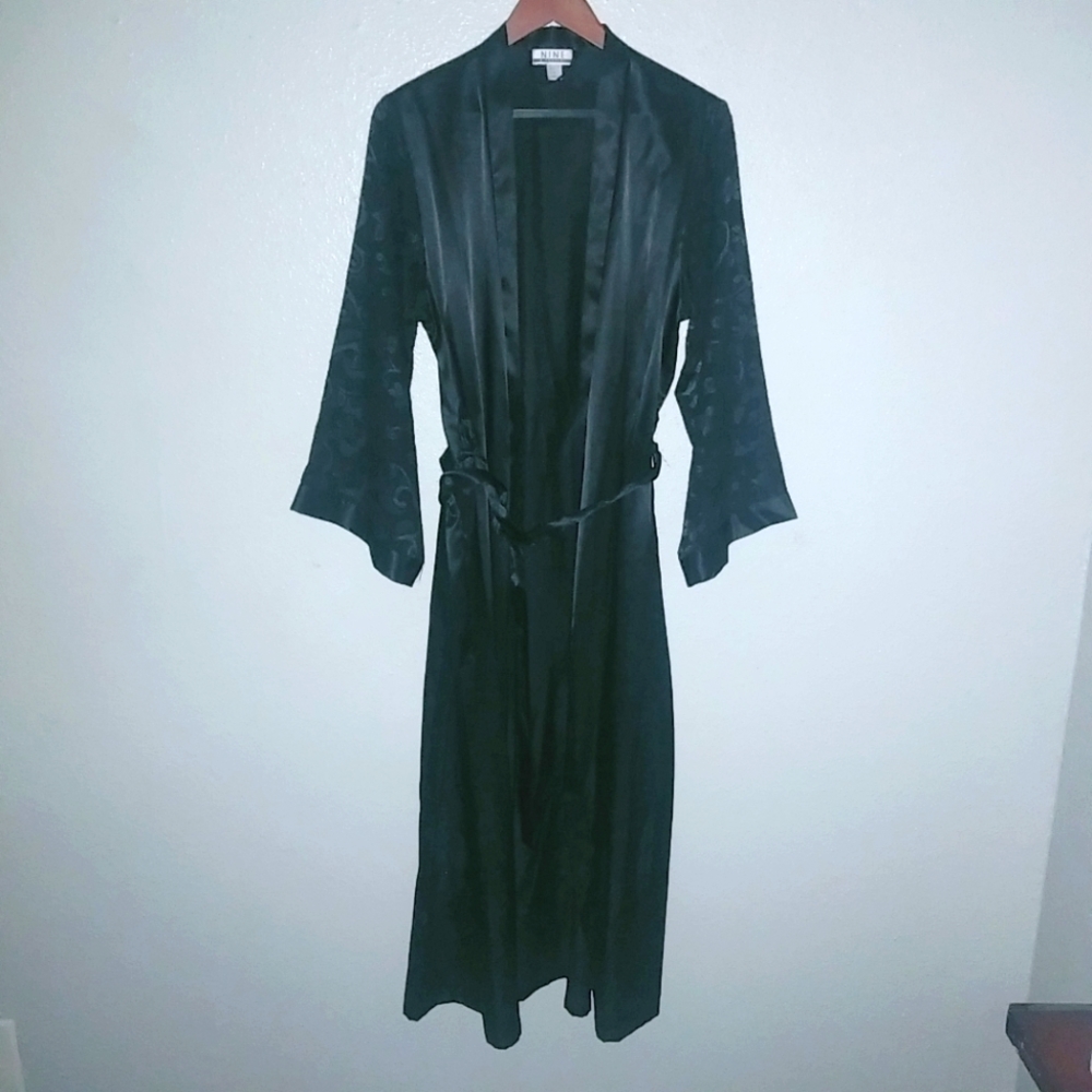 Nine & Company M Black Nylon Belted Maxi Robe